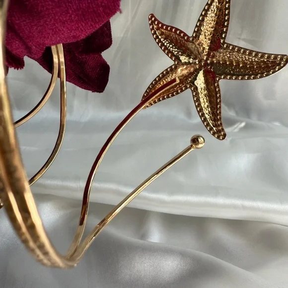 Zara Gold Starfish Bracelet Elegant Jewelry - Picture 8 of 12